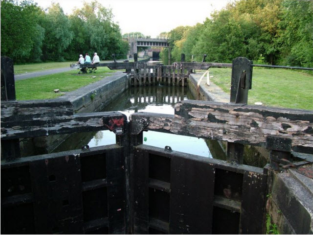 Brittania Bridge Lock 21